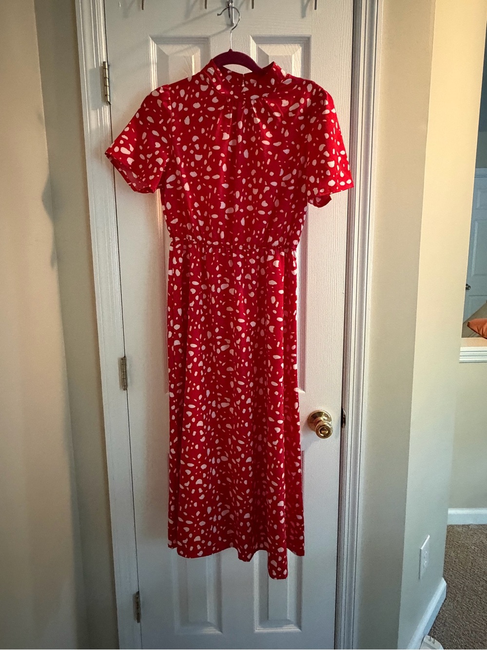 Red Short-Sleeve Midi Dress with White Spot Print